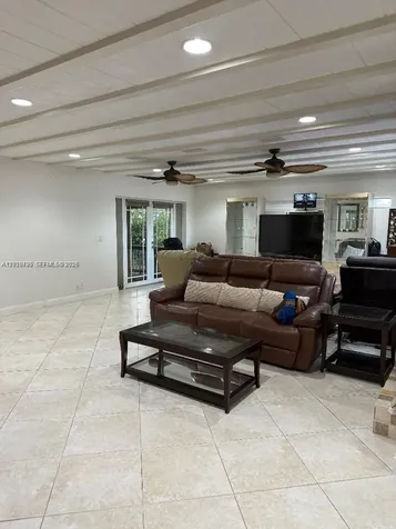 3149 Hollywood Boulevard Hollywood FL 33021
