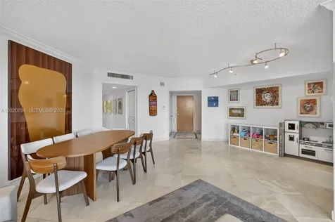 21205 Yacht Club Drive Aventura FL 33180