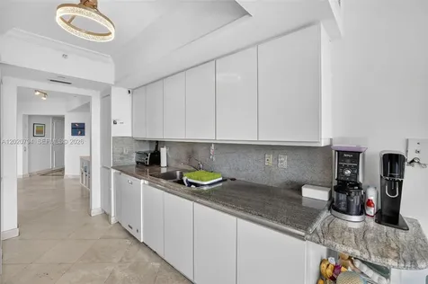 21205 Yacht Club Drive Aventura FL 33180