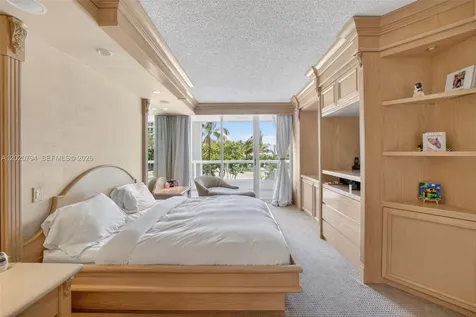 21205 Yacht Club Drive Aventura FL 33180