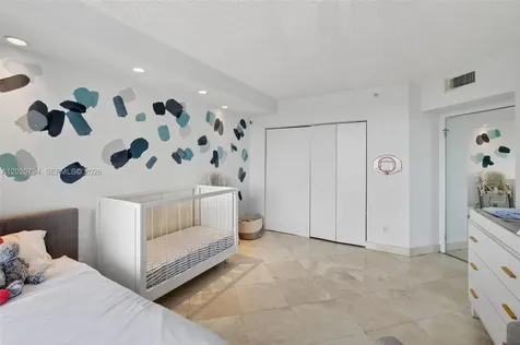 21205 Yacht Club Drive Aventura FL 33180