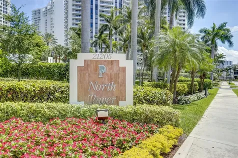 21205 Yacht Club Drive Aventura FL 33180