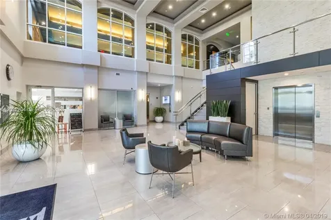 21205 Yacht Club Drive Aventura FL 33180