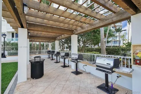 21205 Yacht Club Drive Aventura FL 33180