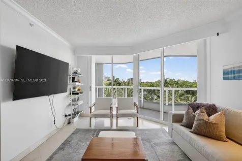 21205 Yacht Club Drive Aventura FL 33180