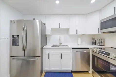 801 Brickell Bay Drive Miami FL 33131
