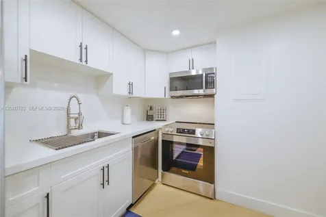 801 Brickell Bay Drive Miami FL 33131