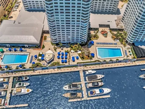 801 Brickell Bay Drive Miami FL 33131