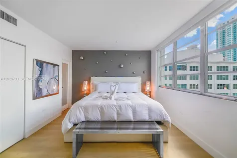 801 Brickell Bay Drive Miami FL 33131