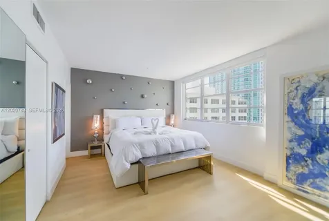 801 Brickell Bay Drive Miami FL 33131