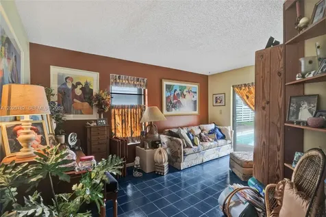 30 Cedar Road Hollywood FL 33021