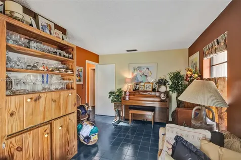 30 Cedar Road Hollywood FL 33021