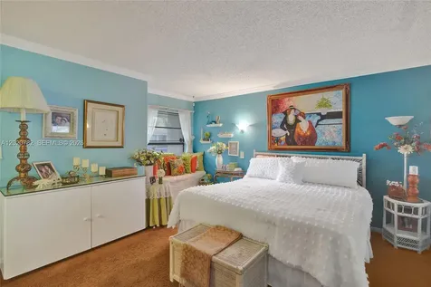 30 Cedar Road Hollywood FL 33021