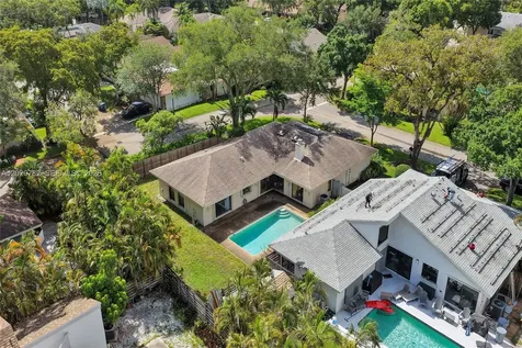 30 Cedar Road Hollywood FL 33021