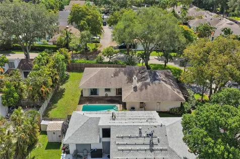 30 Cedar Road Hollywood FL 33021