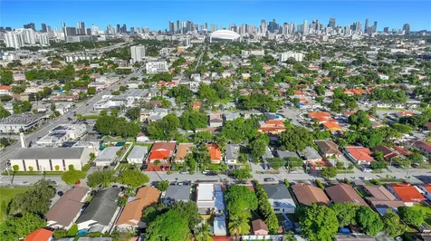 536 NW 25th Avenue Miami FL 33125