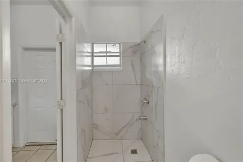 536 NW 25th Avenue Miami FL 33125