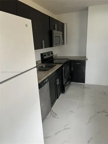 4809 SW 25th Street West Park FL 33023