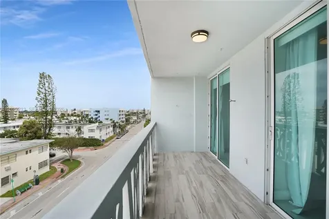 8233 Harding Avenue Miami Beach FL 33141