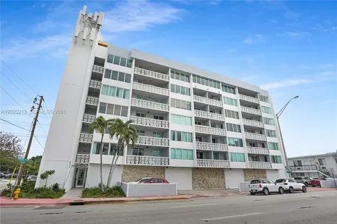8233 Harding Avenue Miami Beach FL 33141