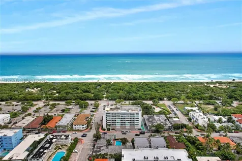 8233 Harding Avenue Miami Beach FL 33141