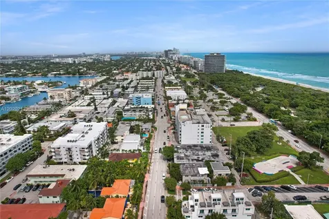 8233 Harding Avenue Miami Beach FL 33141