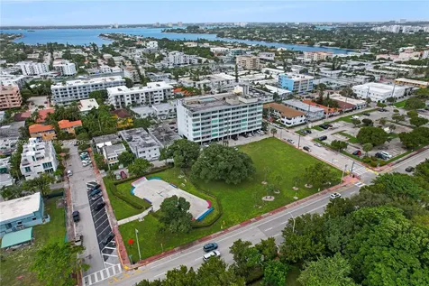 8233 Harding Avenue Miami Beach FL 33141