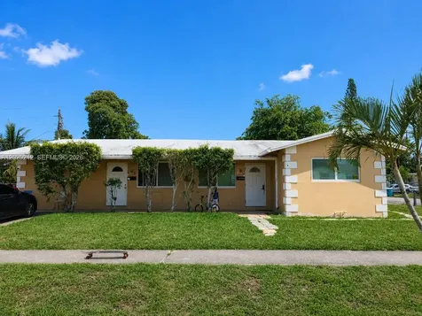 1621 NW 52nd Avenue Lauderhill FL 33313