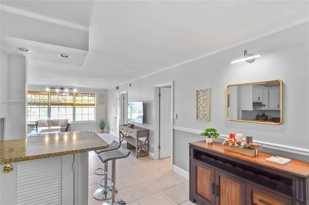 2420 SE 17th Causeway Fort Lauderdale FL 33316