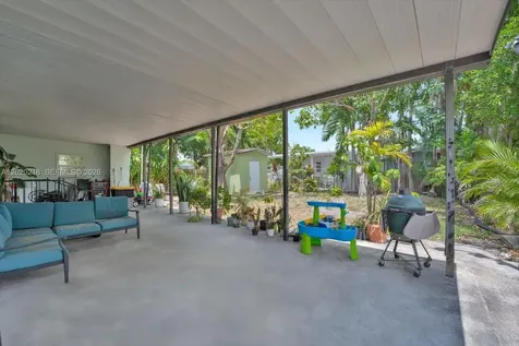 725 NW 24th Court Miami FL 33125