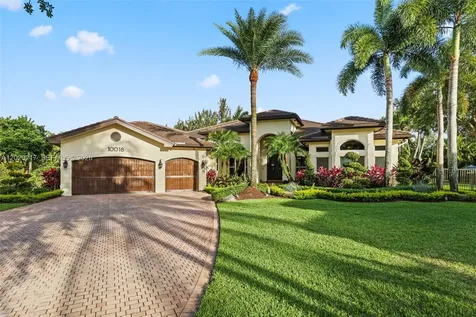 10018 Laurel Road Davie FL 33328