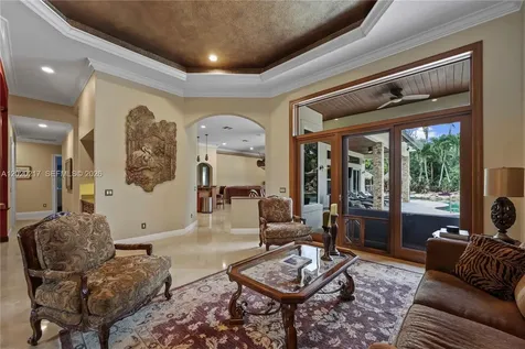 10018 Laurel Road Davie FL 33328