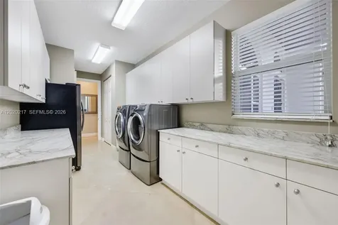 10018 Laurel Road Davie FL 33328