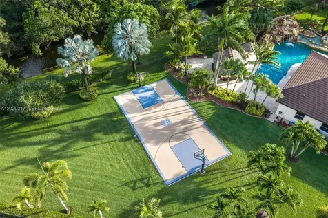 10018 Laurel Road Davie FL 33328