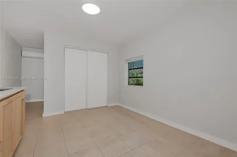 221 NW 32nd Street Miami FL 33127