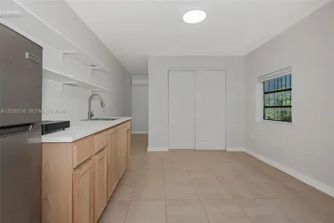 221 NW 32nd Street Miami FL 33127