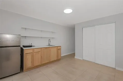 221 NW 32nd Street Miami FL 33127