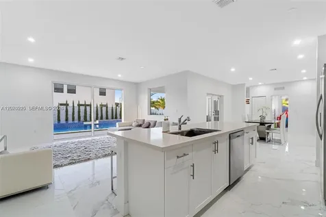 13305 SW 190th Terrace Miami FL 33177