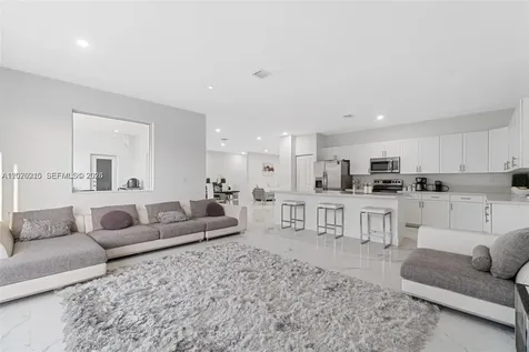 13305 SW 190th Terrace Miami FL 33177