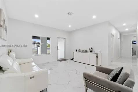 13305 SW 190th Terrace Miami FL 33177