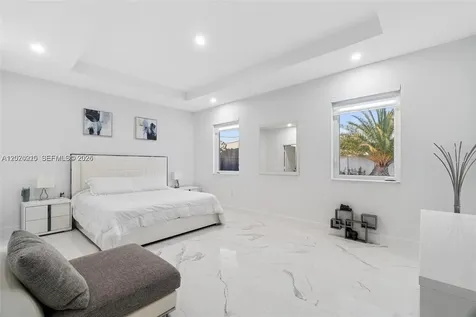 13305 SW 190th Terrace Miami FL 33177