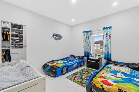 13305 SW 190th Terrace Miami FL 33177