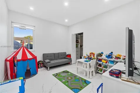 13305 SW 190th Terrace Miami FL 33177