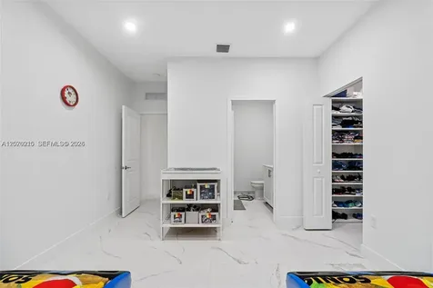13305 SW 190th Terrace Miami FL 33177