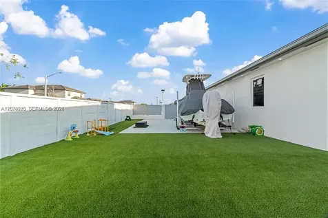 13305 SW 190th Terrace Miami FL 33177