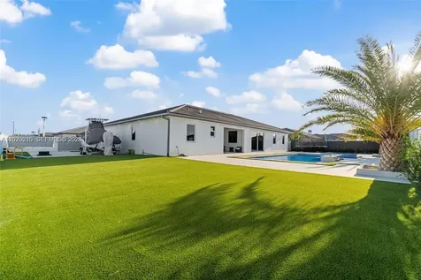 13305 SW 190th Terrace Miami FL 33177