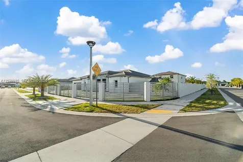 13305 SW 190th Terrace Miami FL 33177