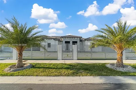 13305 SW 190th Terrace Miami FL 33177