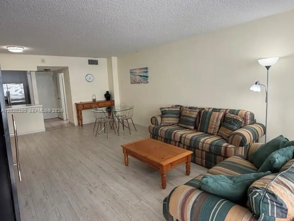 3725 S Ocean Drive Hollywood FL 33019