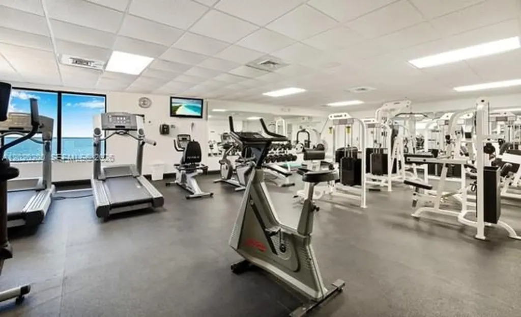3725 S Ocean Drive Hollywood FL 33019